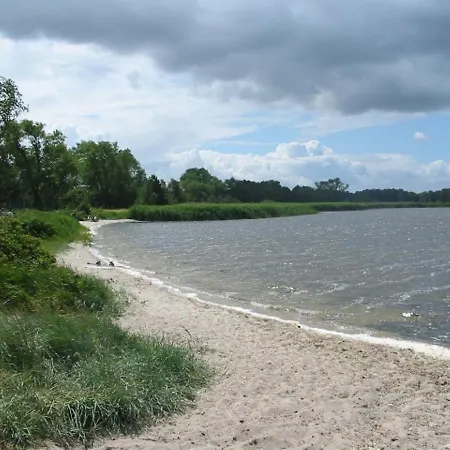 Letniskowe Pod Orzechem Dziwnowek-wrzosowo Деревянный коттедж Wrzosowo (Kamien)