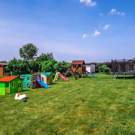 Pod Orzechem - domki Dziwnówek-Wrzosowo *