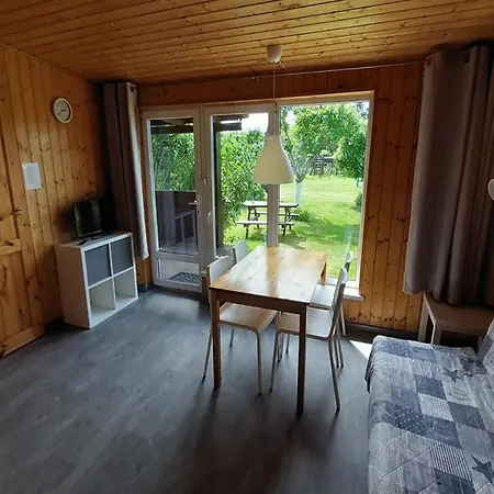 Lodge Pod Orzechem - domki Dziwnówek-Wrzosowo *