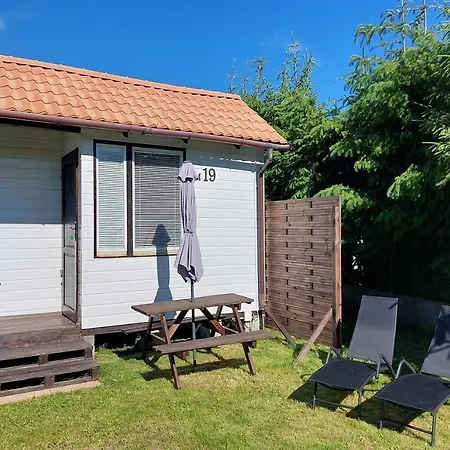 Letniskowe Pod Orzechem Dziwnowek-wrzosowo Деревянный коттедж Wrzosowo (Kamien)