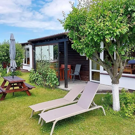 Letniskowe Pod Orzechem Dziwnowek-wrzosowo *