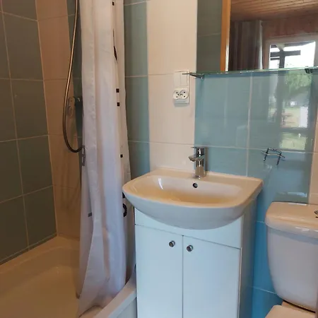 Pod Orzechem - domki Dziwnówek-Wrzosowo Lodge *