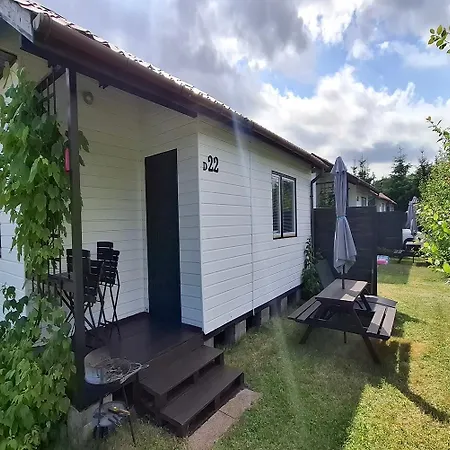 Letniskowe Pod Orzechem Dziwnowek-wrzosowo Hytte *
